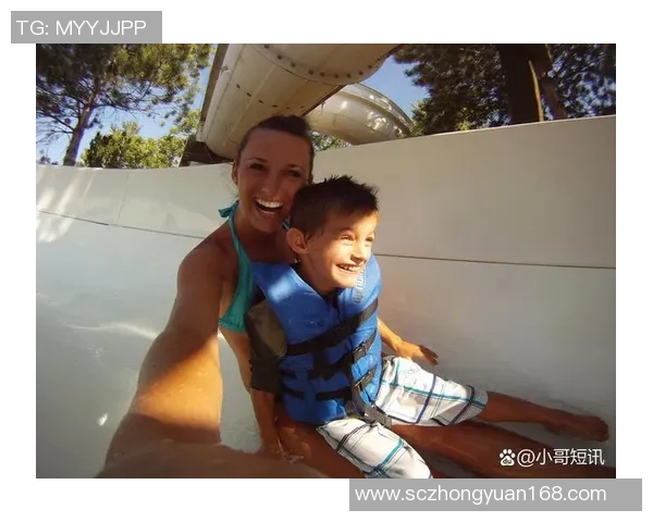 足球明星对儿子的深厚感情与亲子时光的甜蜜瞬间